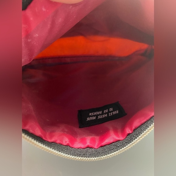 Ipsy - Rules were made to be broken 💄 pouch - Picture 3 of 4